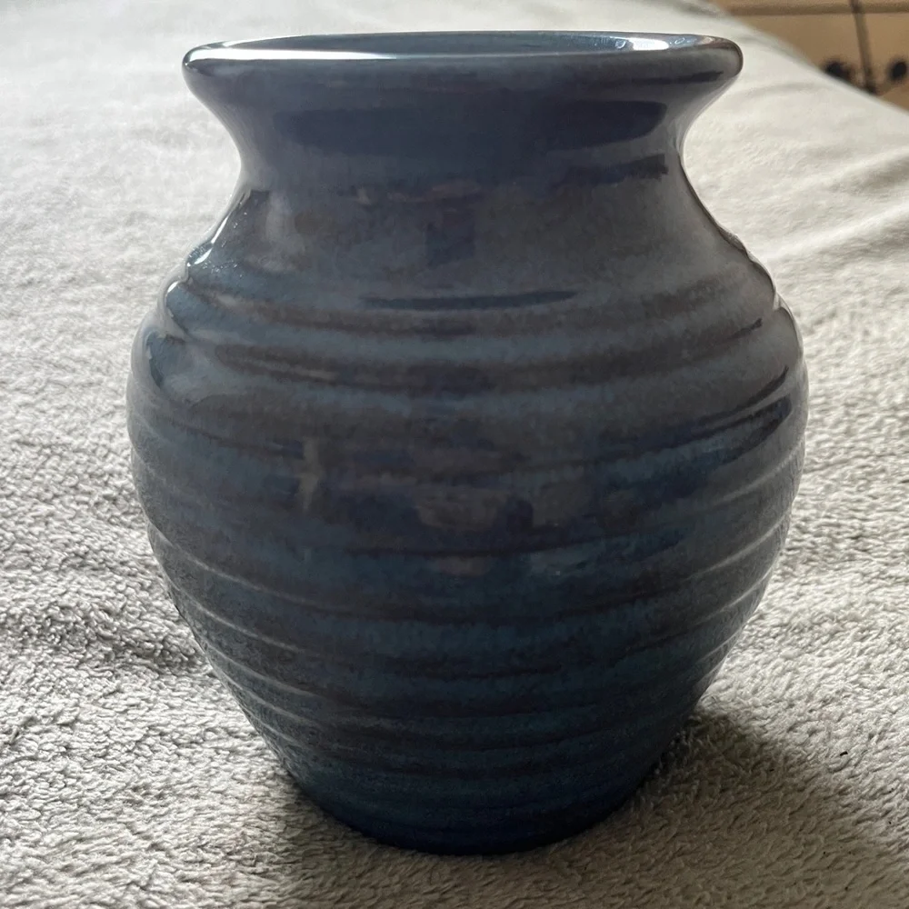 Ocean Blue Vase - Picture 1 of 4